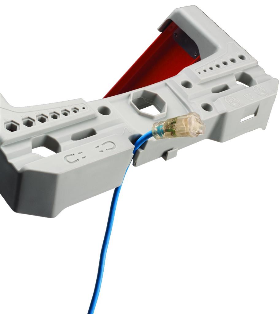 LOUSVILLE F/G STEP PLATFORM LADDER 12'