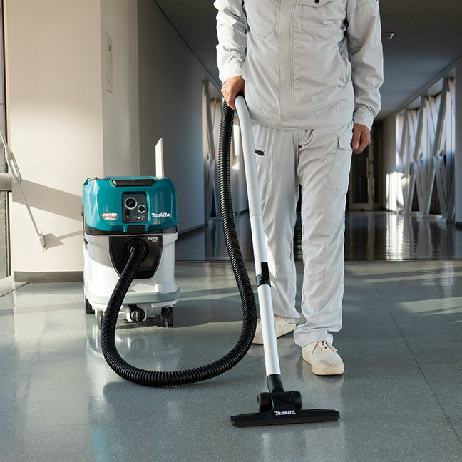 MAKITA VC007GLZ02 80V(40Vx2)max XGT Brushless 40 L Wet/Dry Vacuum Cleaner, Tool Only
