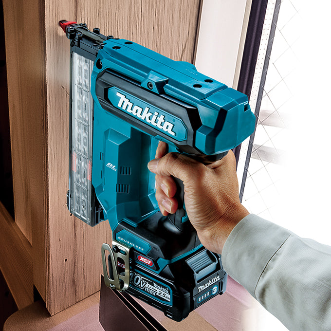 MAKITA FN001GZ 40Vmax XGT Brushless 1-5/8 in. 18 ga Brad Nailer (Tool Only)