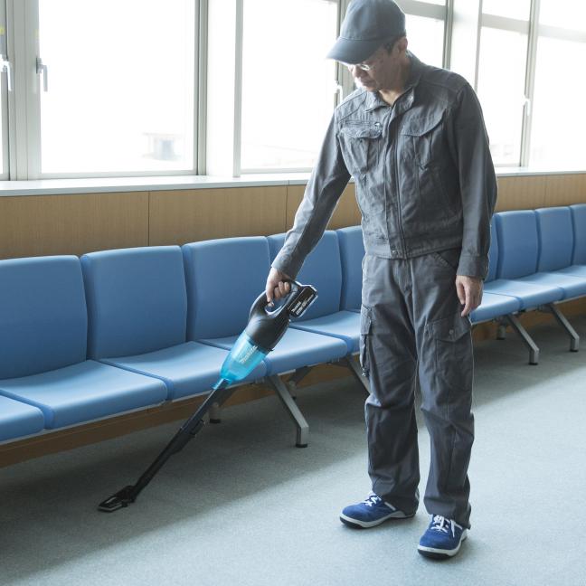 MAKITA DCL180ZB 18V LXTVACUUM Cleaner Bare (46FCM/650ML)