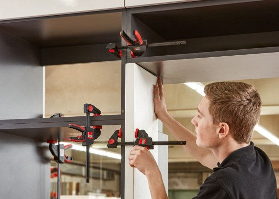 Bessey EHKL18 18 in. x 3-1/8 in. 300 lb. Clamping Force EHK One Handed Trigger Clamp
