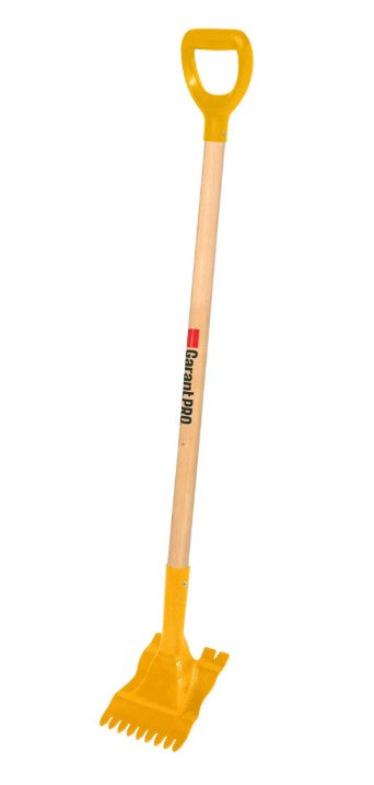 Garant 47 in. x 7 in. Roofers Shingle Remover  Shovel