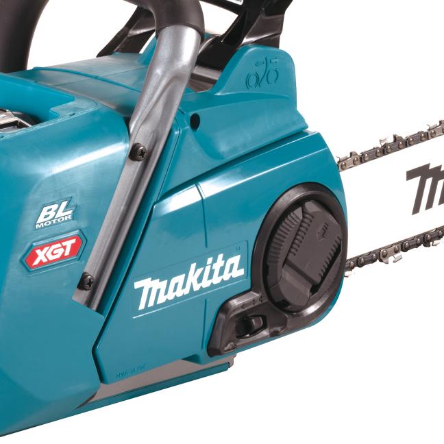 MAKITA UC016GT101 40Vmax XGT Brushless 16 in. Rear Handle Chainsaw Kit (5.0Ah x1)