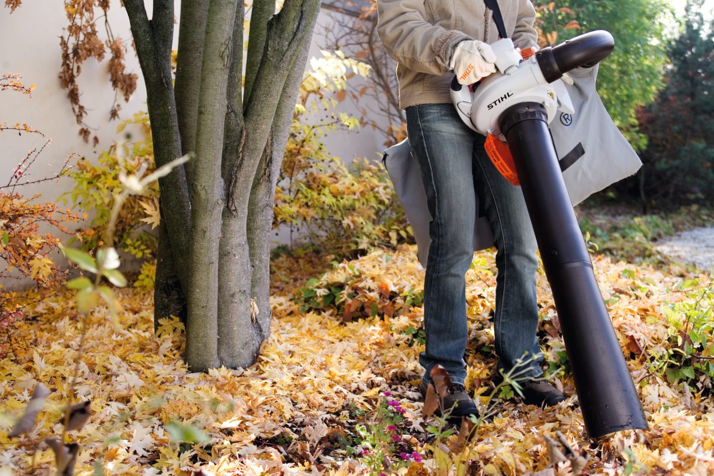 STIHL SH56C-E Gas Blower / Shredder Vacuum