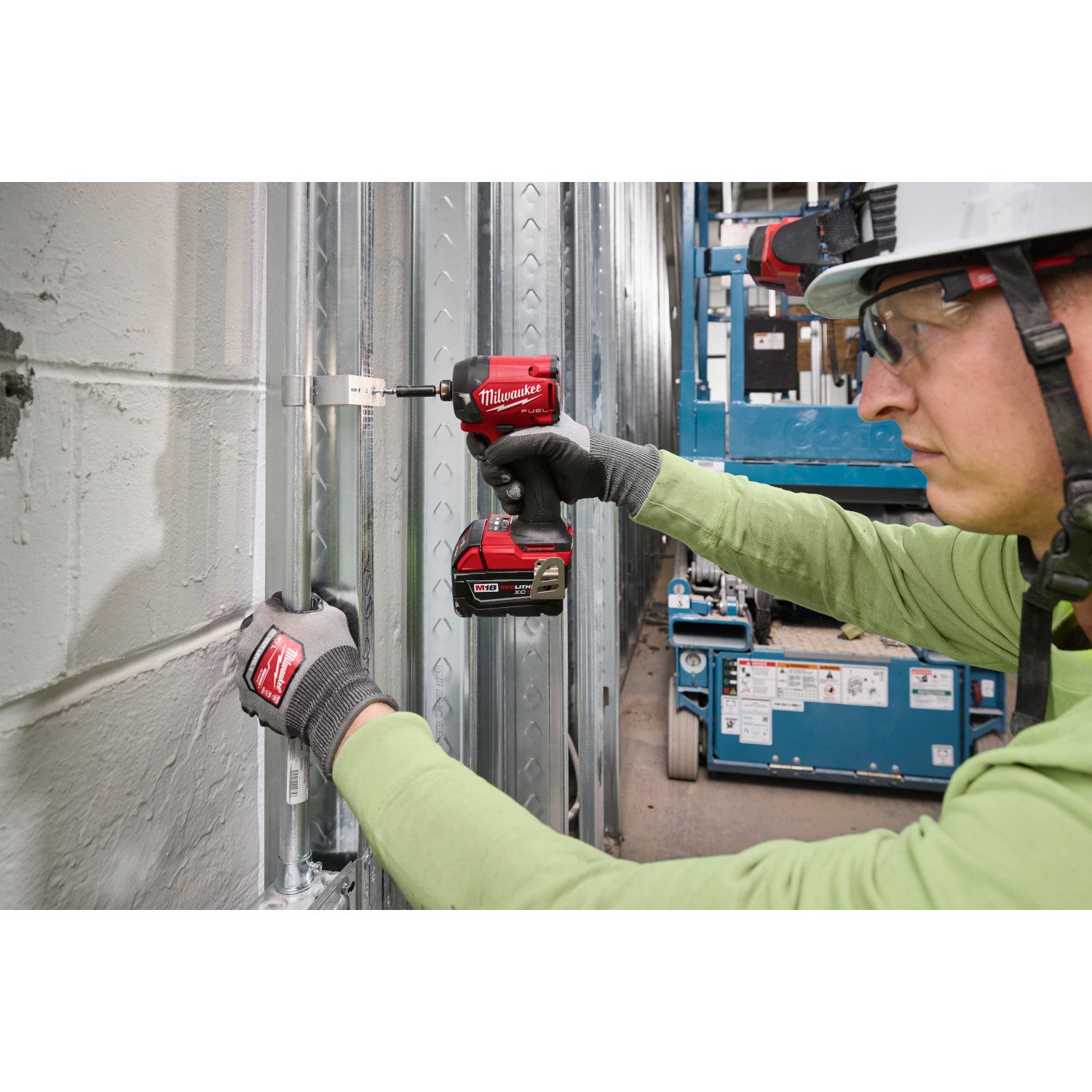 LIEBHERRジャンク品WTNes 2956 Index 20 / 001 Milwaukee 2761-20 M18 FUEL SURGE 1/4 Inches Hex Hydraulic Driver (Tool