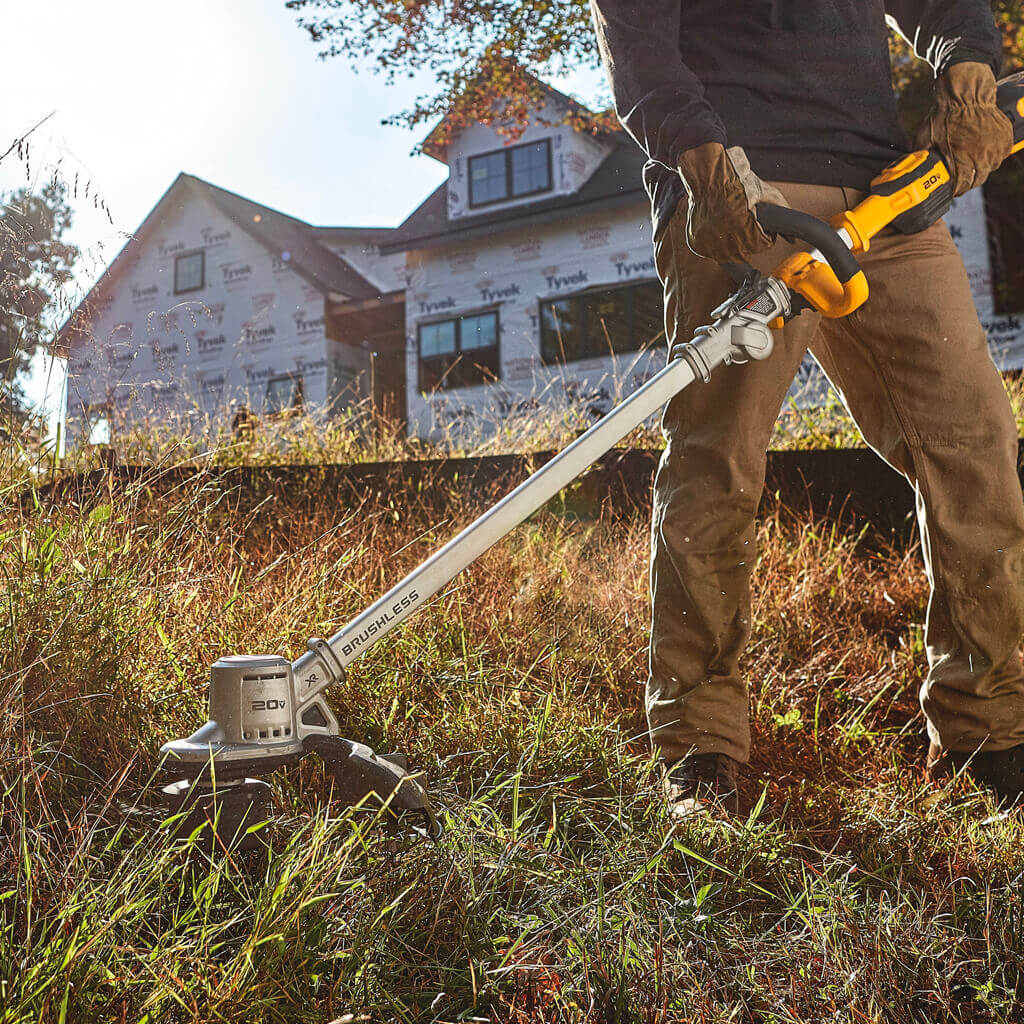DEWALT DCST922P1 20V MAX 14 in. Brushless Folding String Trimmer Kit