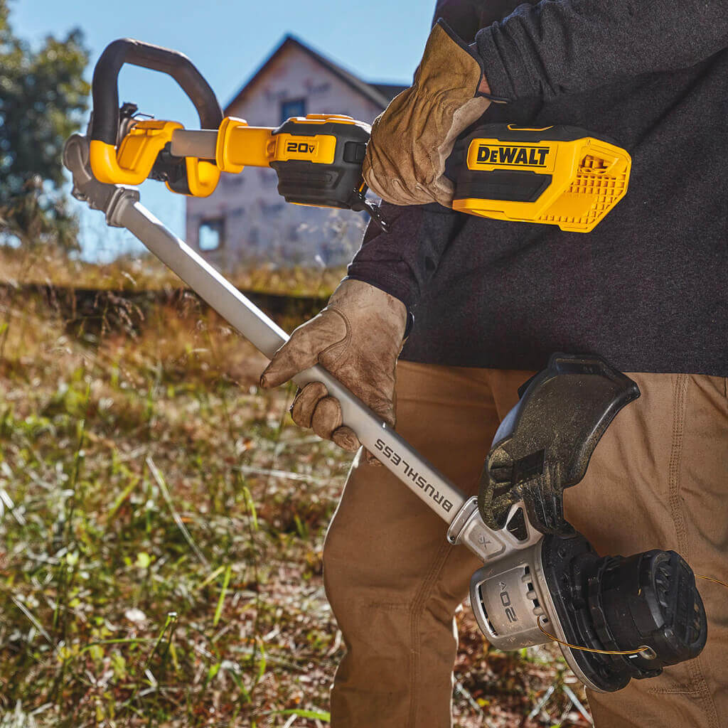 DEWALT DCST922P1 20V MAX 14 in. Brushless Folding String Trimmer Kit