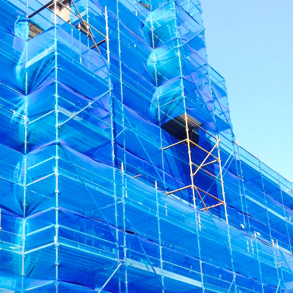DuraDrive 10 ft. x 164 ft. 130-GSM Blue Safety Scaffold Fire Retardant Debris Netting