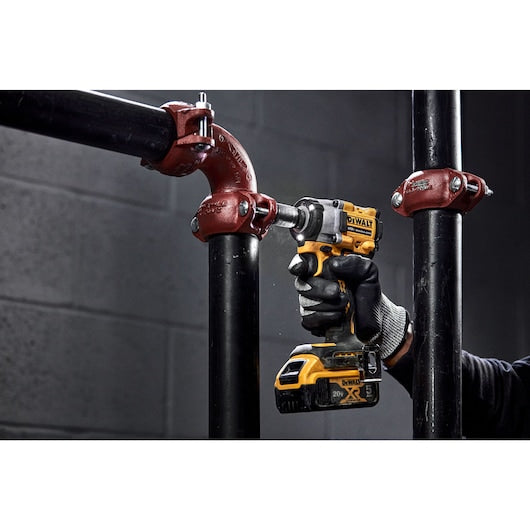 DeWalt DCF922B ATOMIC™ 20V MAX* 1/2 in 450 ft/lb Breakaway 300 ft/lb Fastening 20 V Cordless Impact Wrench with Detent Pin Anvil