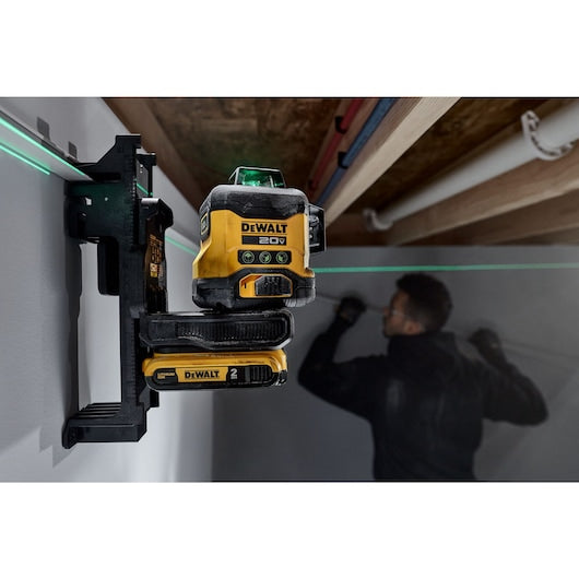 DeWalt DCLE34031D1 +/- 1/8 in @ 30 ft Green 3 x 360 deg Laser Kit