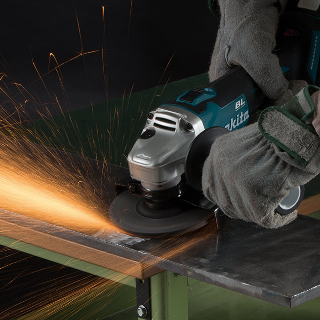 Makita DGA506RTX5 LXT® 5 in 5/8 in-11 UNC x 7/8 in Brushless Cordless Angle Grinder with Slide Switch