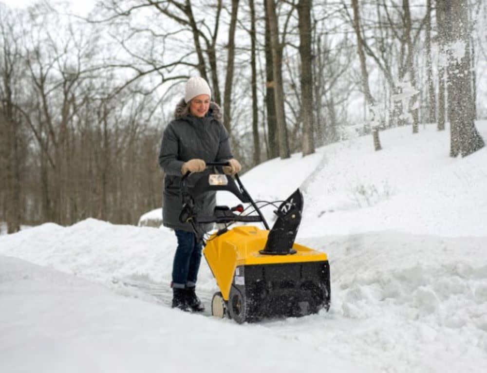 Cub Cadet 31PM2T6C710 21 in 1 Stage 190 deg Snow Blower