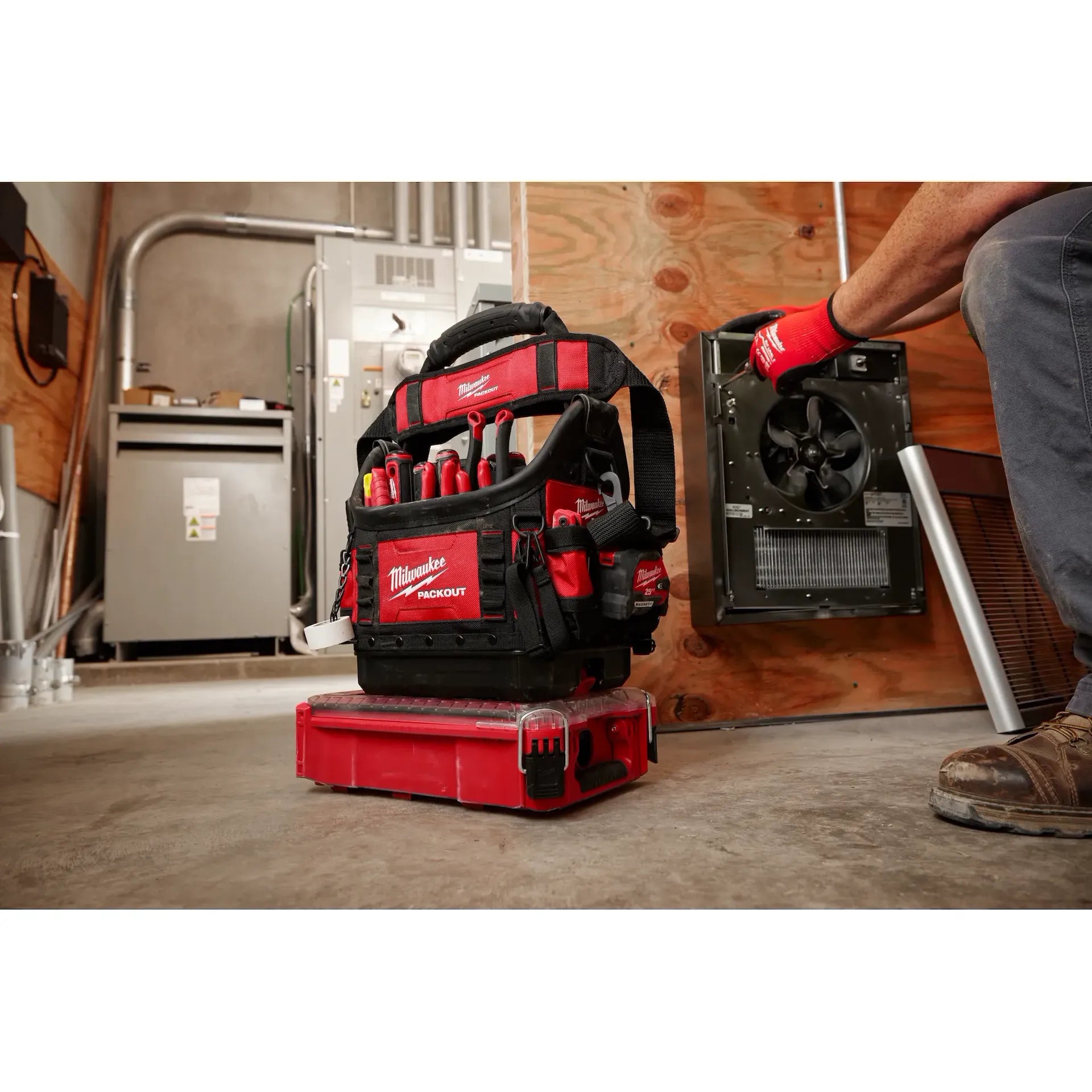 Milwaukee 48-22-8311 PACKOUT™ 9.75 in 15 in 19 in Structured Tote