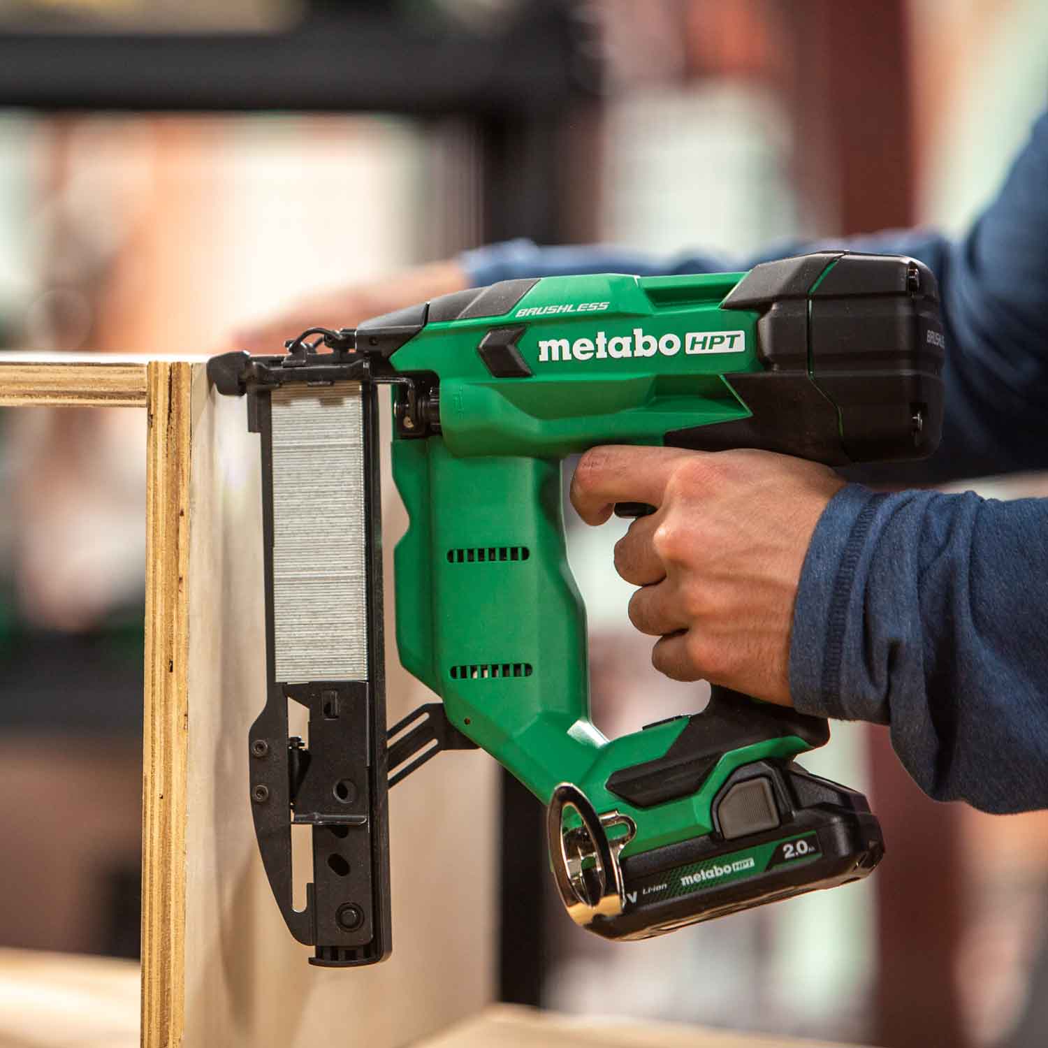 METABO HPT N1804DAM 18V MultiVolt™ Brushless 18-Gauge 1/4 Inches Narrow Crown Stapler Kit