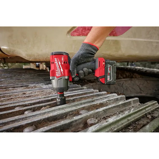 Milwaukee 2967-22 1/2 in 1100 ft/lb (Fastening) 1500 ft/lb (Nut Bursting) 2400 ipm Cordless Impact Wrench with Friction Ring Kit