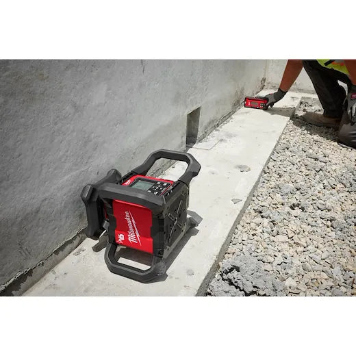 Milwaukee 3704-21T 4000 ft M18™ Battery Dual Slope Rot Laser Level Kit