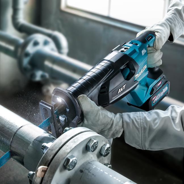 MAKITA JR002GM102 40Vmax XGT Brushless Reciprocating Saw Kit (4.0Ah x1)