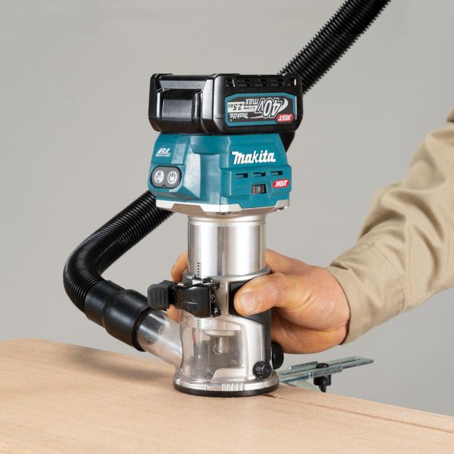 MAKITA RT001GZ01 40Vmax XGT Brushless Router with AWS (Tool Only)
