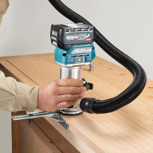 MAKITA RT001GZ01 40Vmax XGT Brushless Router with AWS (Tool Only)
