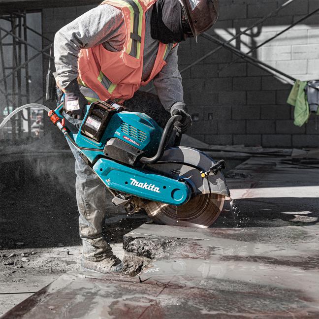 Makita CE001GL401 80V (40V x 2) Max XGT Brushless 14 in. Power Cutter Kit (4 x 8.0Ah)