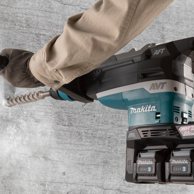 MAKITA HR006GM203 80V(40Vx2)max XGT Brushless 2 in. Rotary Hammer SDS-MAX Kit (4.0Ah x2)