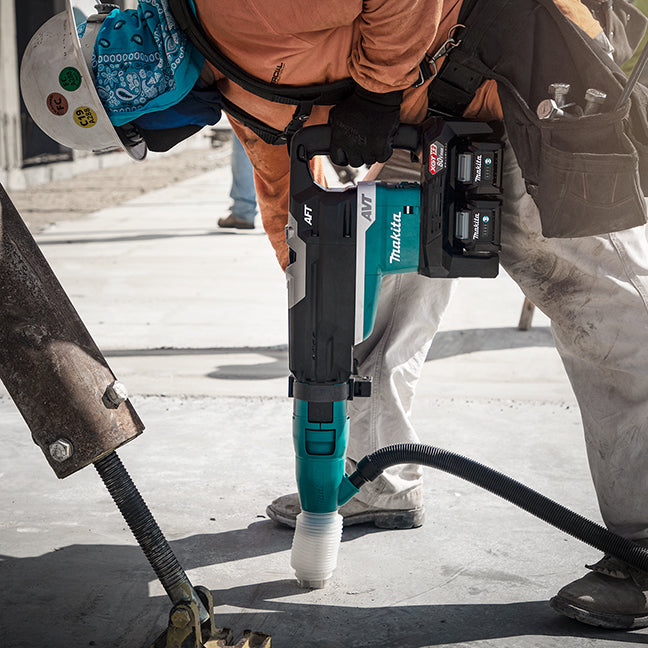 MAKITA HR006GM203 80V(40Vx2)max XGT Brushless 2 in. Rotary Hammer SDS-MAX Kit (4.0Ah x2)