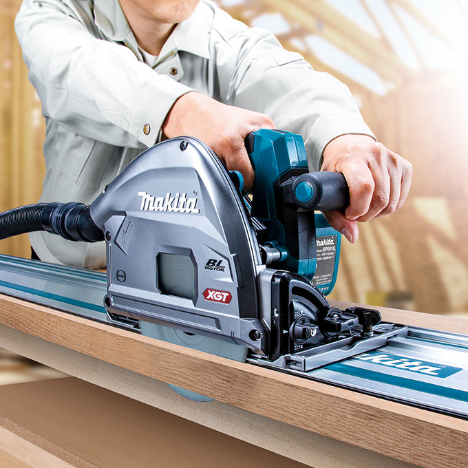 Makita SP001GZ02 40Vmax XGT Brushless Plunge Cut Circular Saw w/AWS, Tool Only