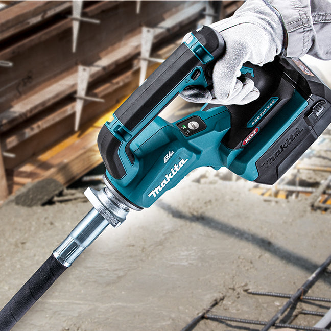 MAKITA VR003GZ 40Vmax XGT Brushless 1-1/4 in. x 3.9 ft. Concrete Vibrator (Tool Only)