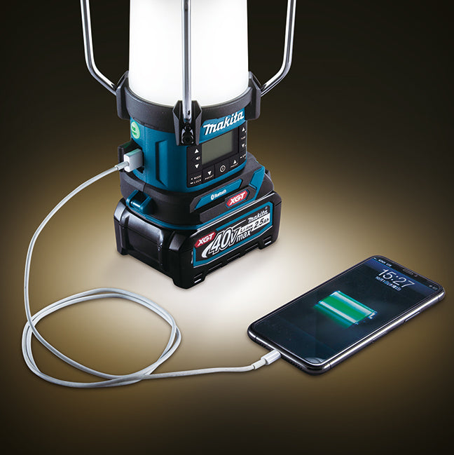 MAKITA MR010G 40V max XGT Cordless Lantern Radio w/Bluetooth, XPT & Flashlight (Tool Only)
