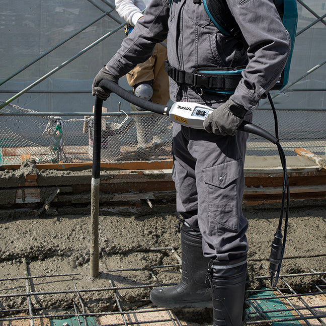 MAKITA VR003CZ ConnectX 2 in. x 4.9 ft. Concrete Vibrator (Tool Only)