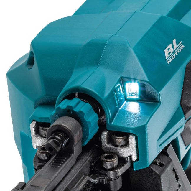 Makita DBN900ZK 18V LXT BL 3-1/2 in. 30-Degree Framing Nailer (Tool Only)