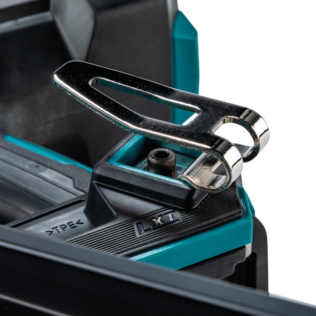 Makita DBN900ZK 18V LXT BL 3-1/2 in. 30-Degree Framing Nailer (Tool Only)