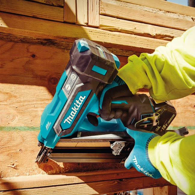 Makita DBN900ZK 18V LXT BL 3-1/2 in. 30-Degree Framing Nailer (Tool Only)