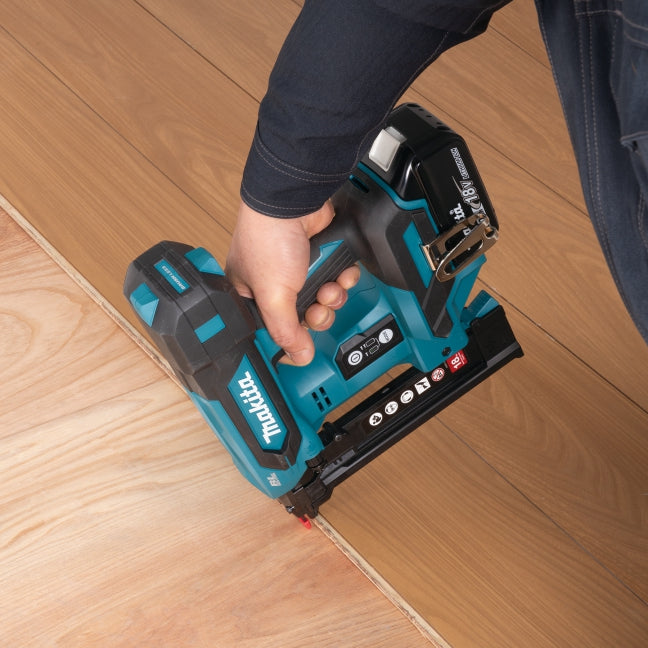 MAKITA DST630Z 18-Gauage x 1-1/2 In. Narrow Crown Stapler (Tool Only)