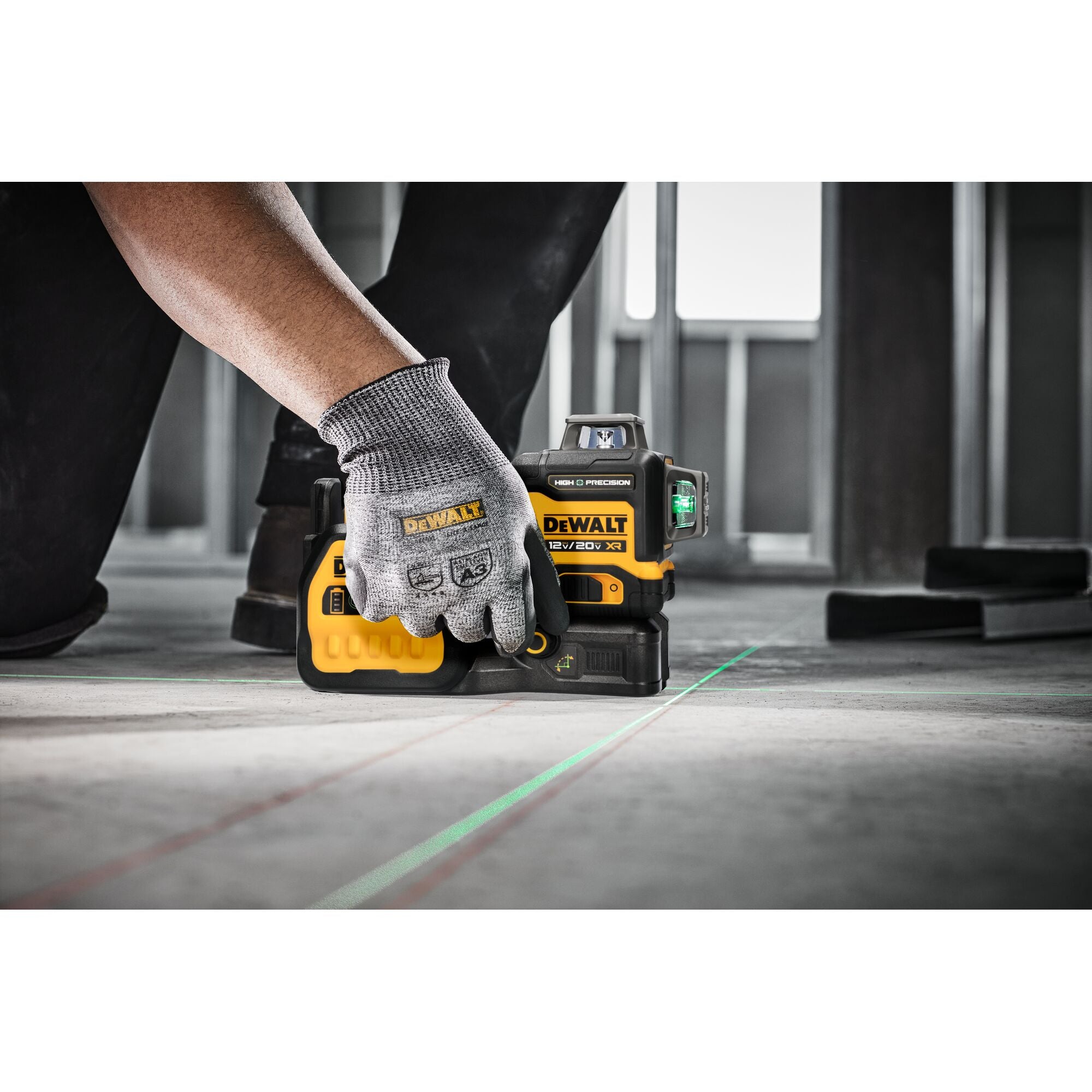 Dewalt DCLE34033D1 12/20V 3X360 Green Line Laser Kit 2.05AH