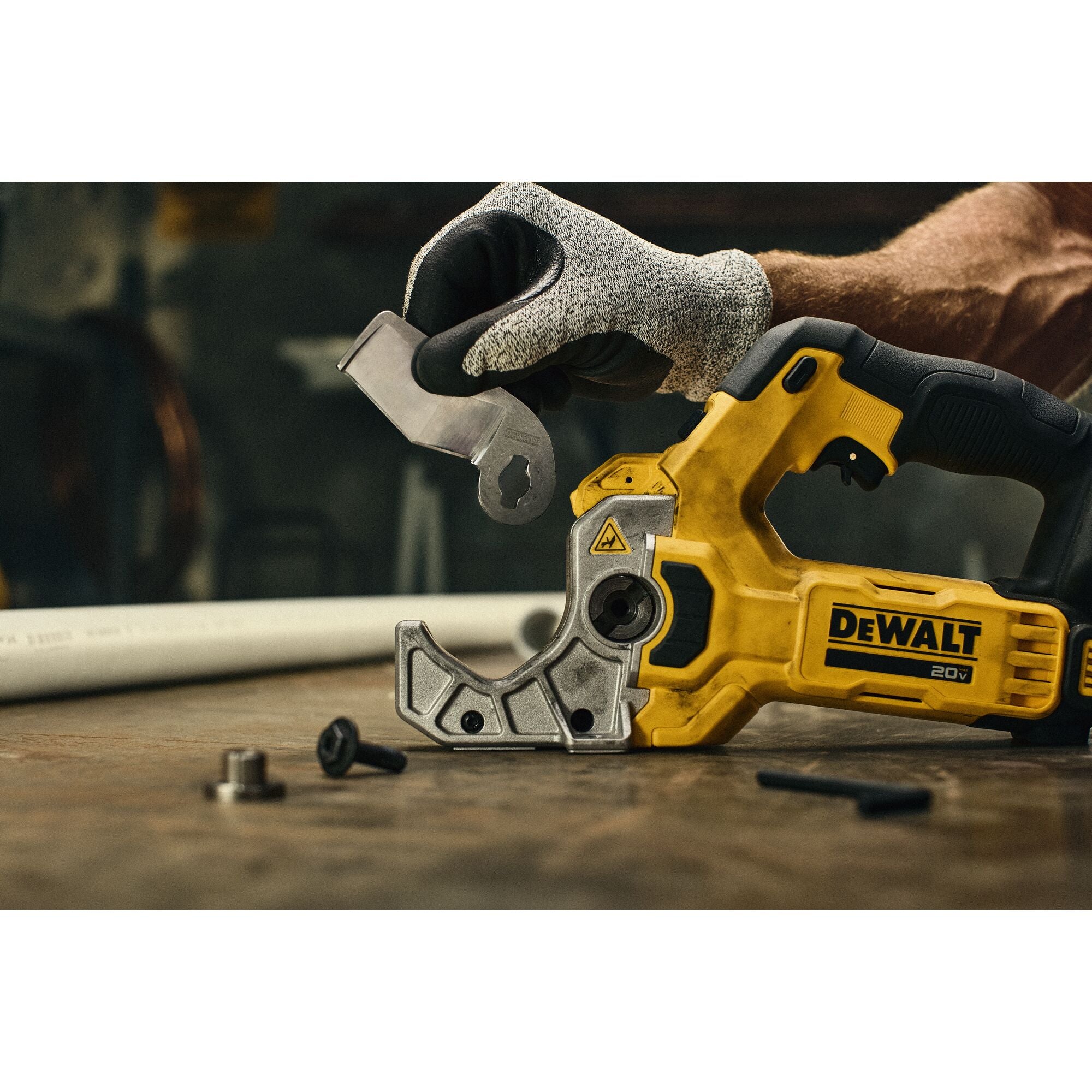 Dewalt DCE180B 20V Plastic Tube Cutter Bare