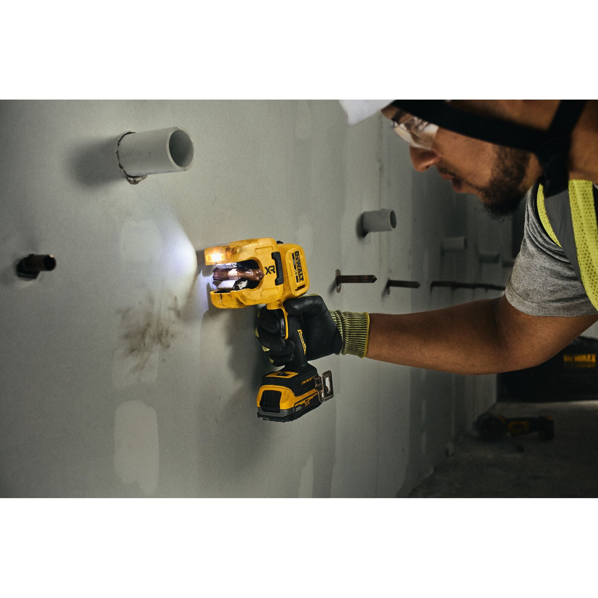 Dewalt DCE154B 20V Copper Tube Cutter Bare
