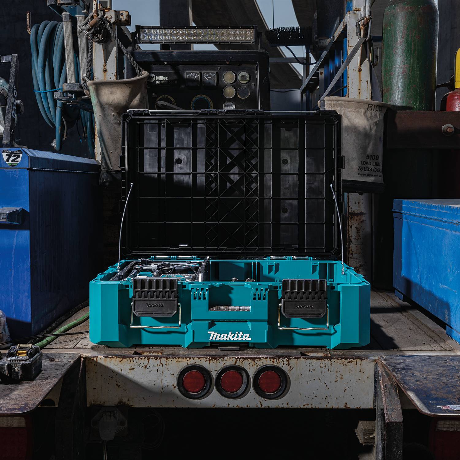Makita Maktrak™ T-90015 Large Tool Box