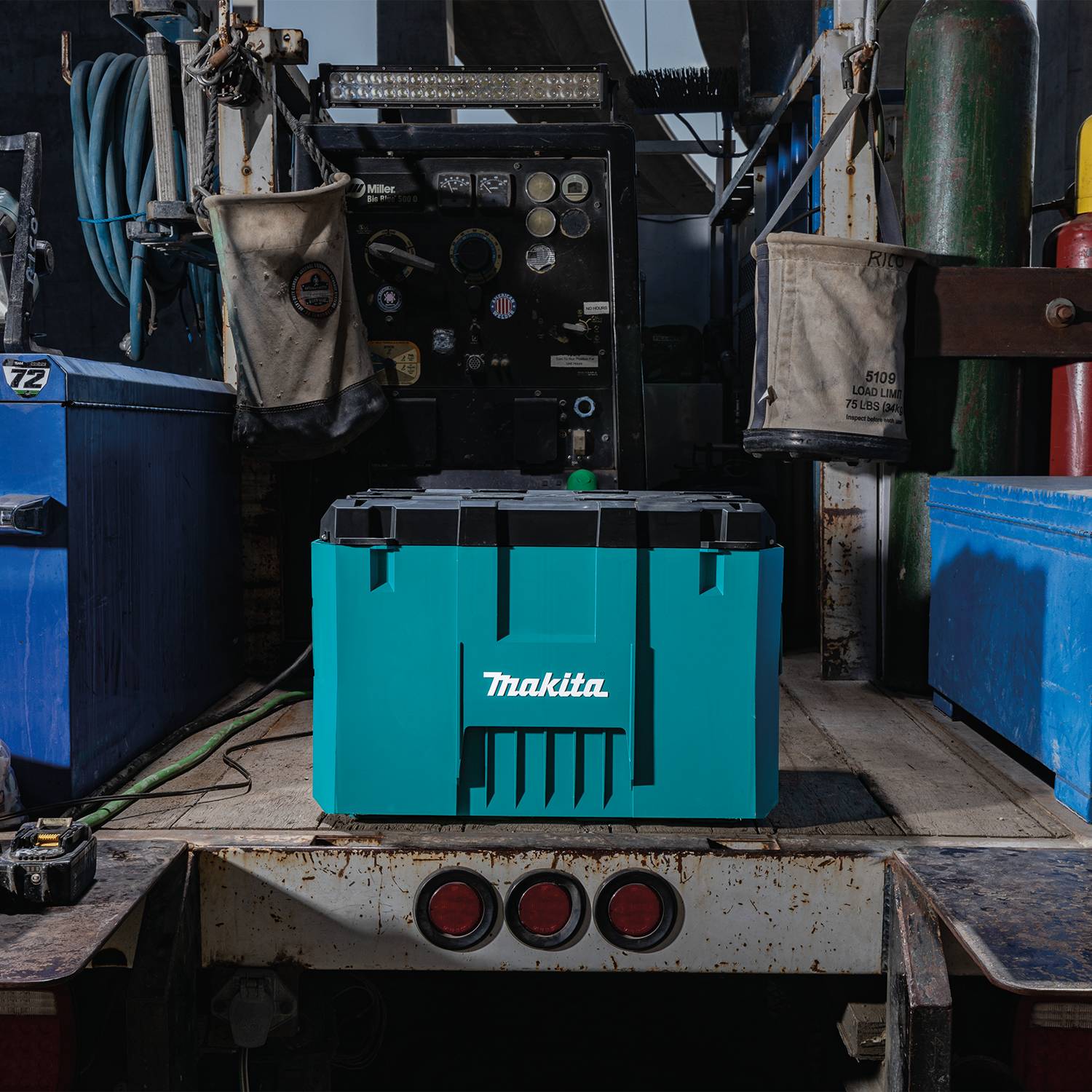 Makita Maktrak™ T-90021 Extra Large Extension Tool Box