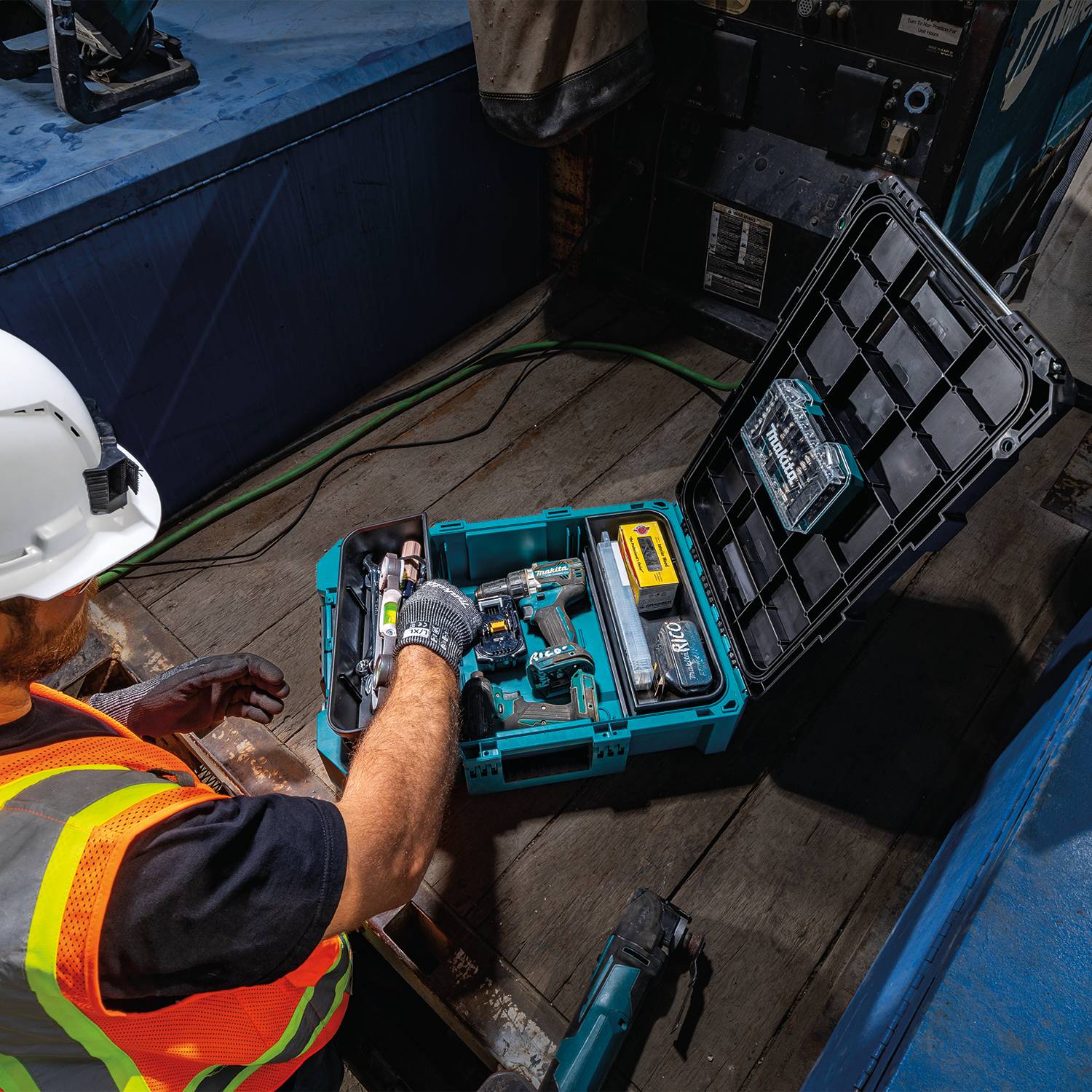 Makita Maktrak™ T-90037 Medium Tool Box