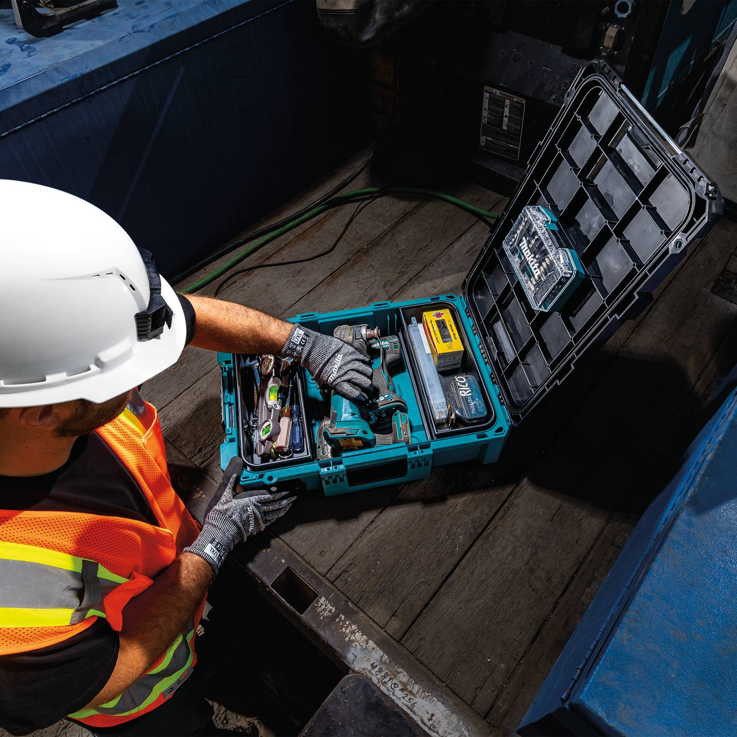 Makita Maktrak™ T-90037 Medium Tool Box