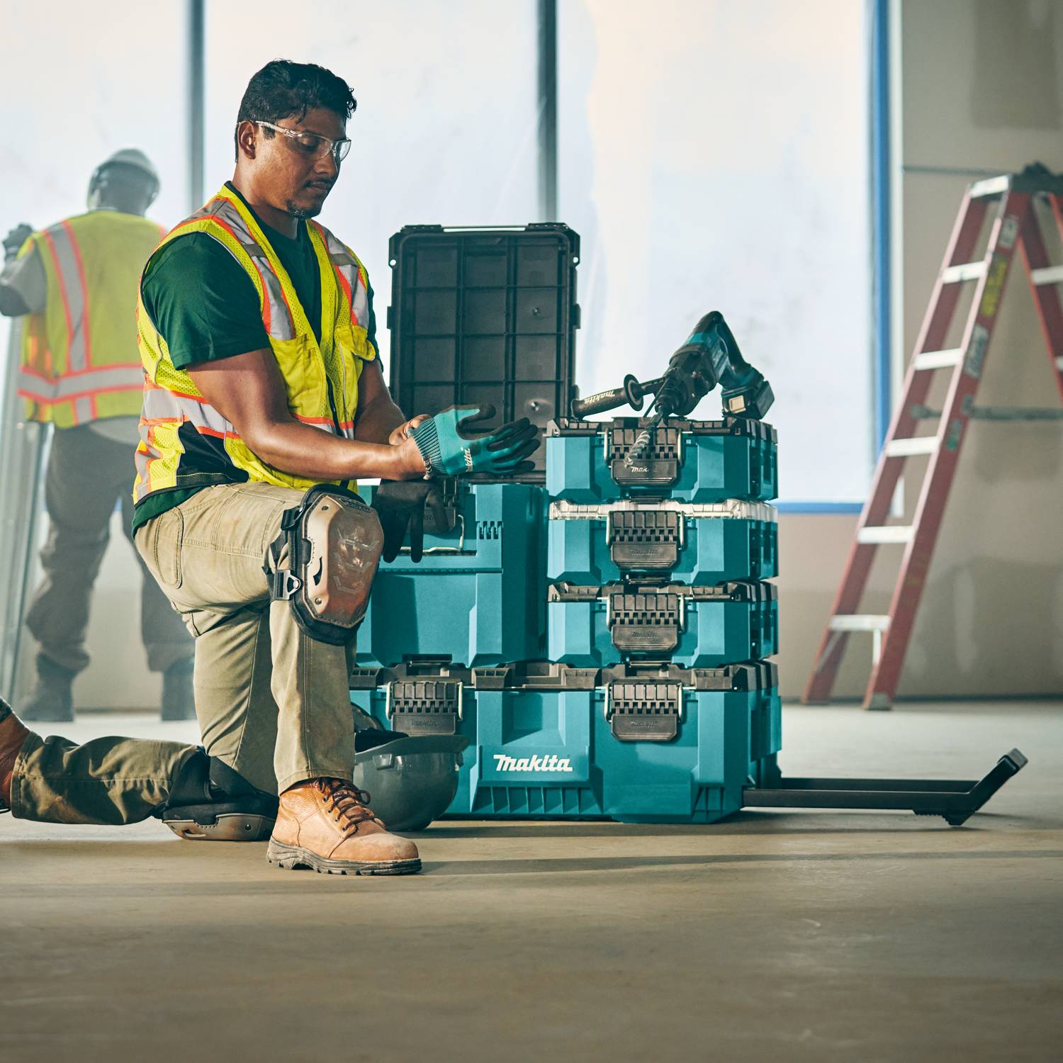 Makita Maktrak™ T-90037 Medium Tool Box