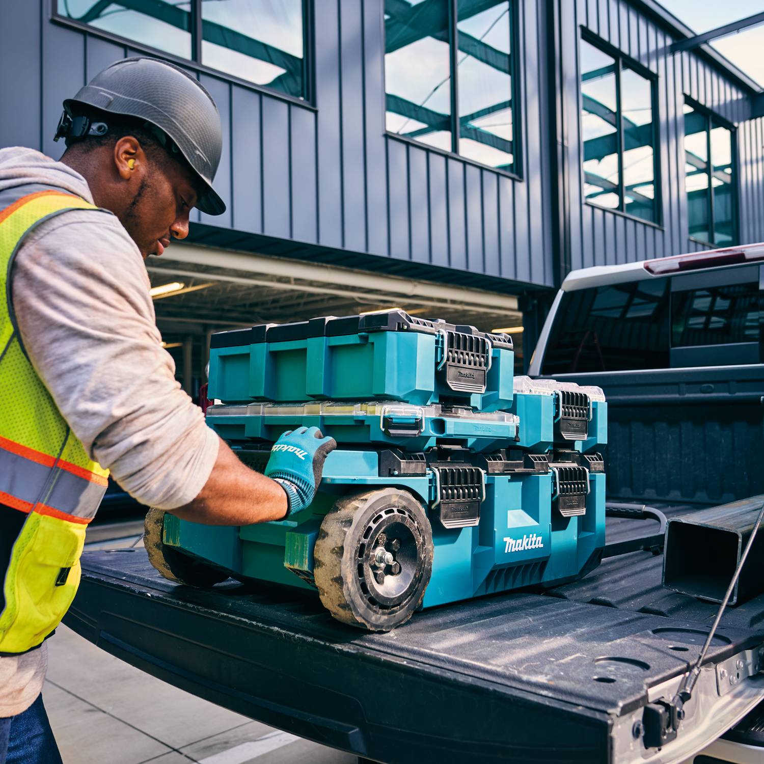 Makita Maktrak™ T-90037 Medium Tool Box