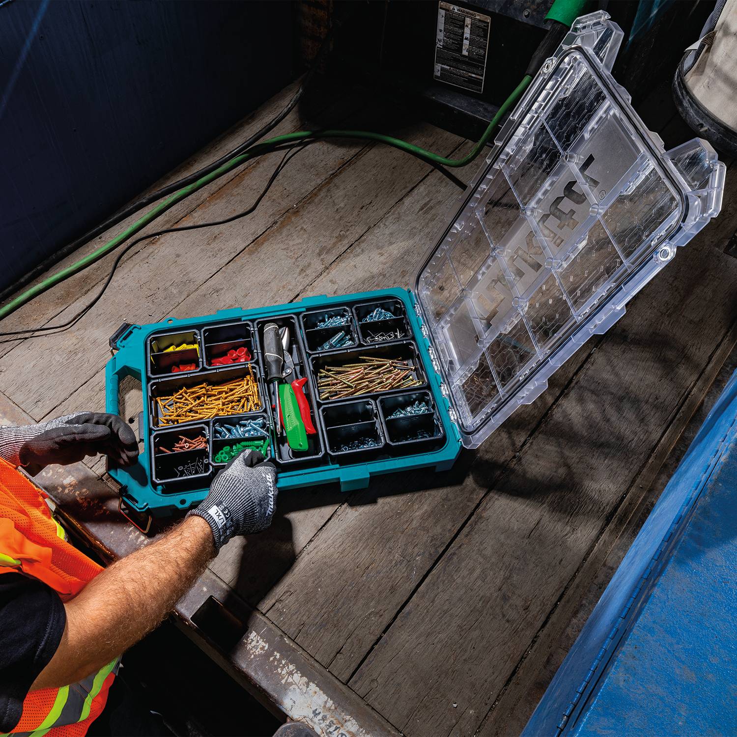 Makita Maktrak™ T-90059 Low Profile Medium Organizer Tool Box