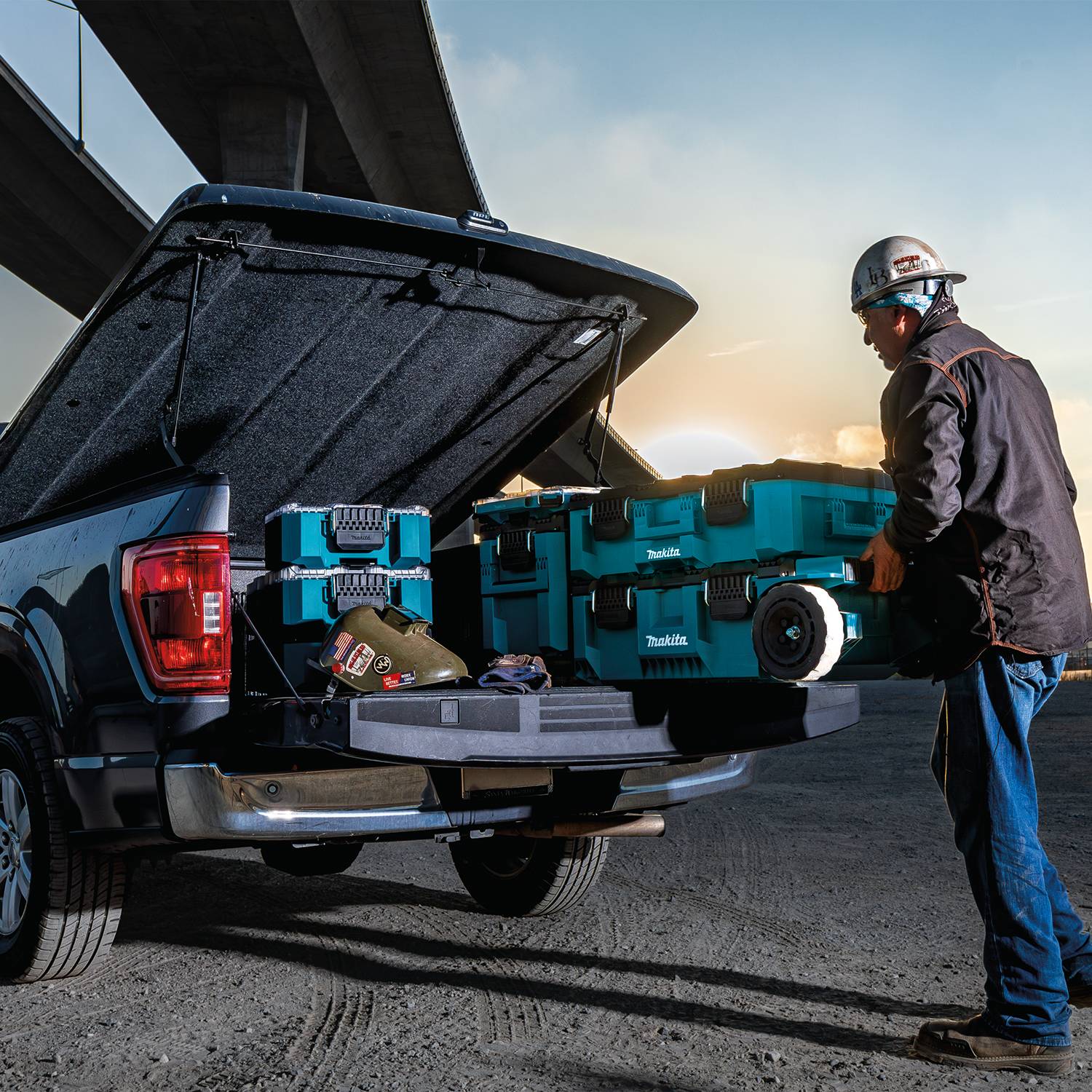 Makita Maktrak™ T-90059 Low Profile Medium Organizer Tool Box