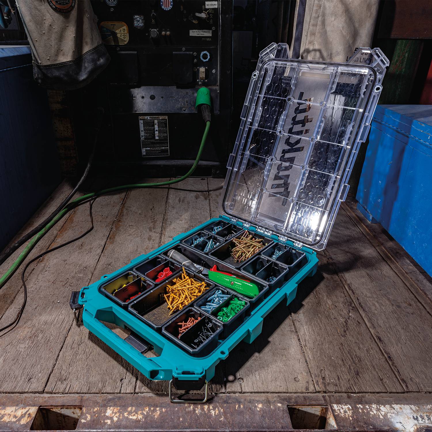 Makita Maktrak™ T-90059 Low Profile Medium Organizer Tool Box
