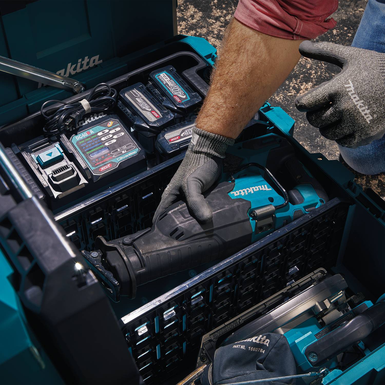 Makita Maktrak™ T-92025 10 Inches Molle Panel Divider (For T-90009/T90015)