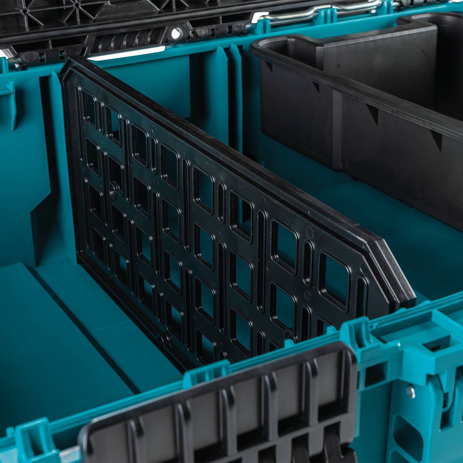 Makita Maktrak™ T-92031 8 Inches Molle Panel Divider (For T90015)