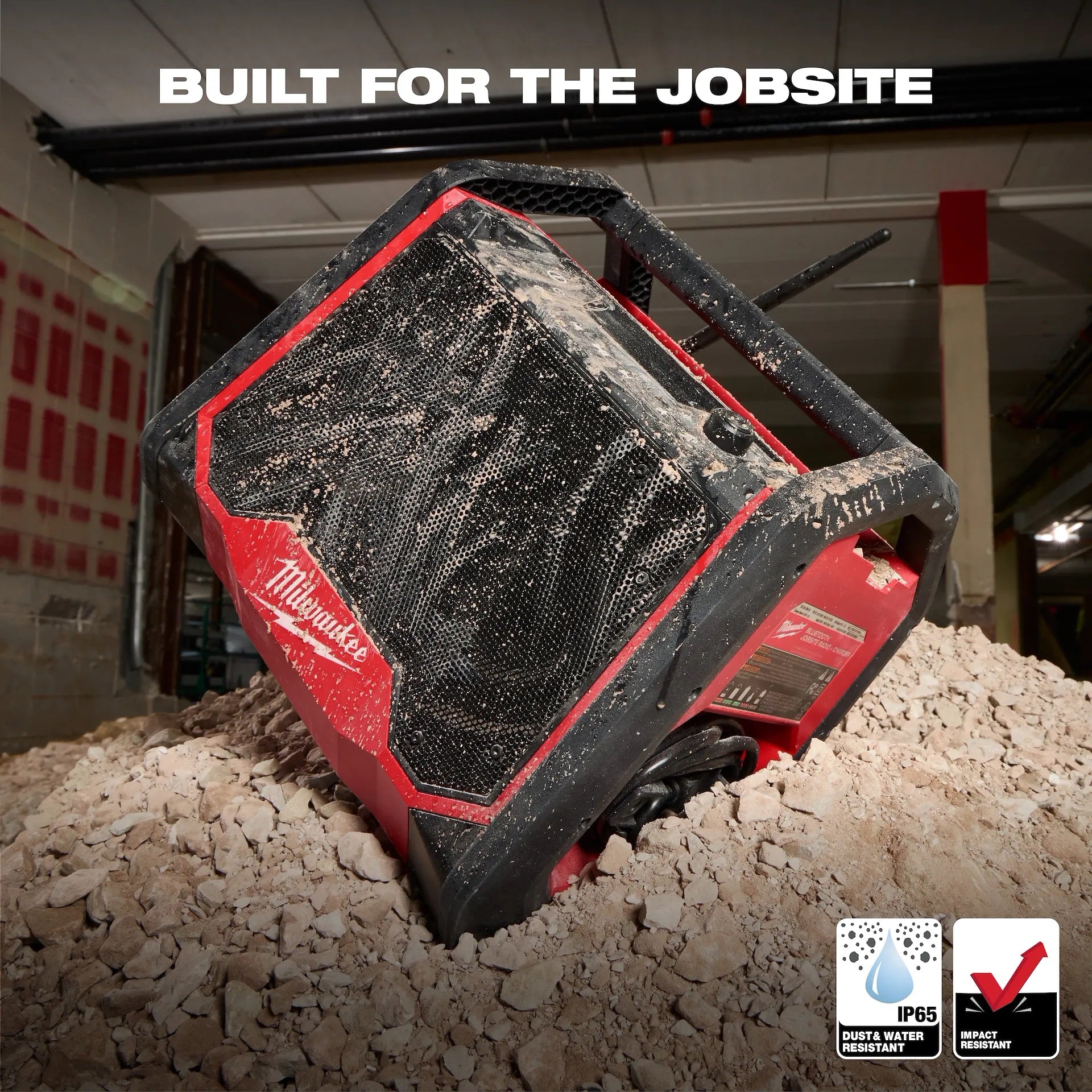 Milwaukee 2956-20 M18 Bluetooth Jobsite Radio + Charger