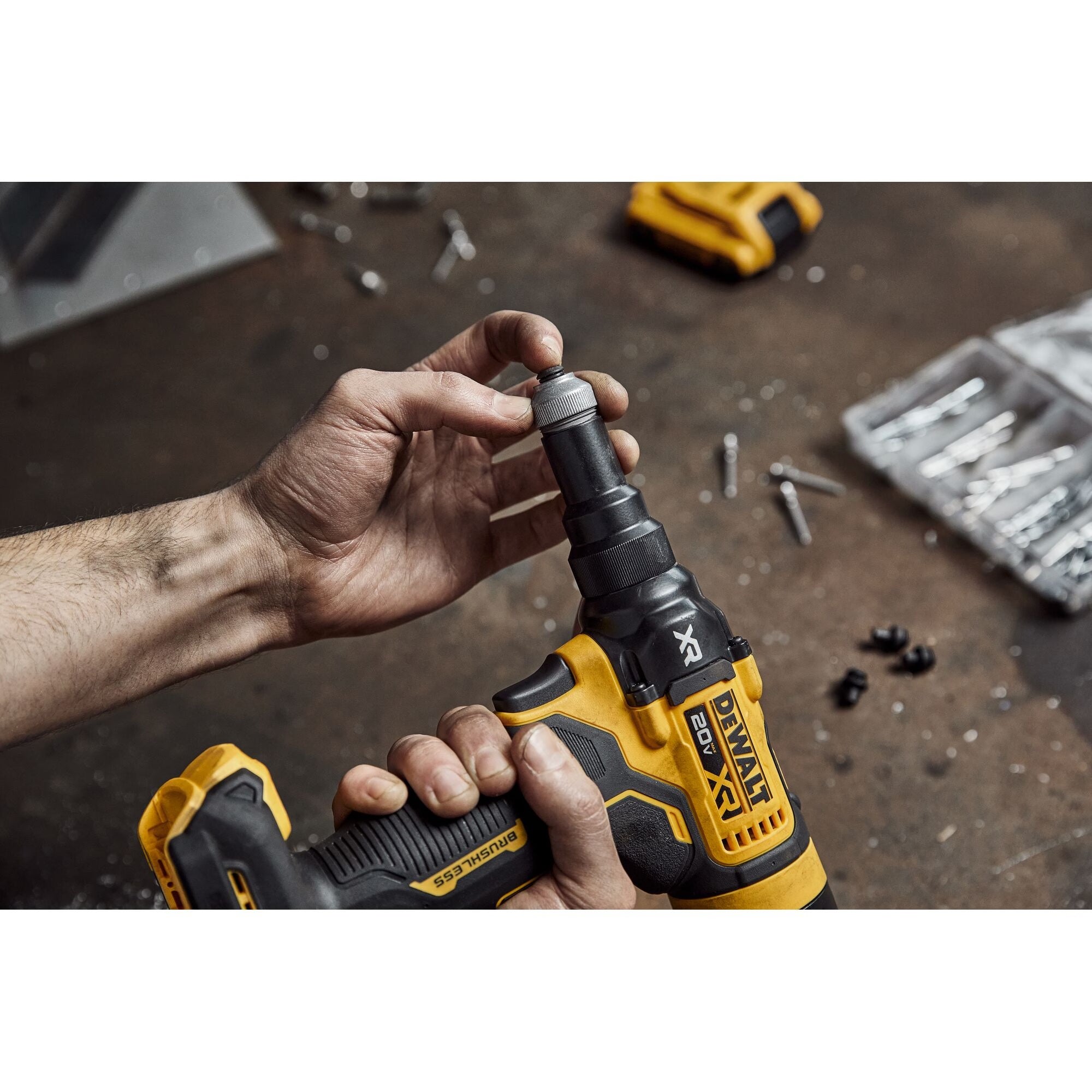 DeWalt DCF403B 20V MAX* XR Brushless Cordless 3/16 in. Rivet Tool (Tool Only)